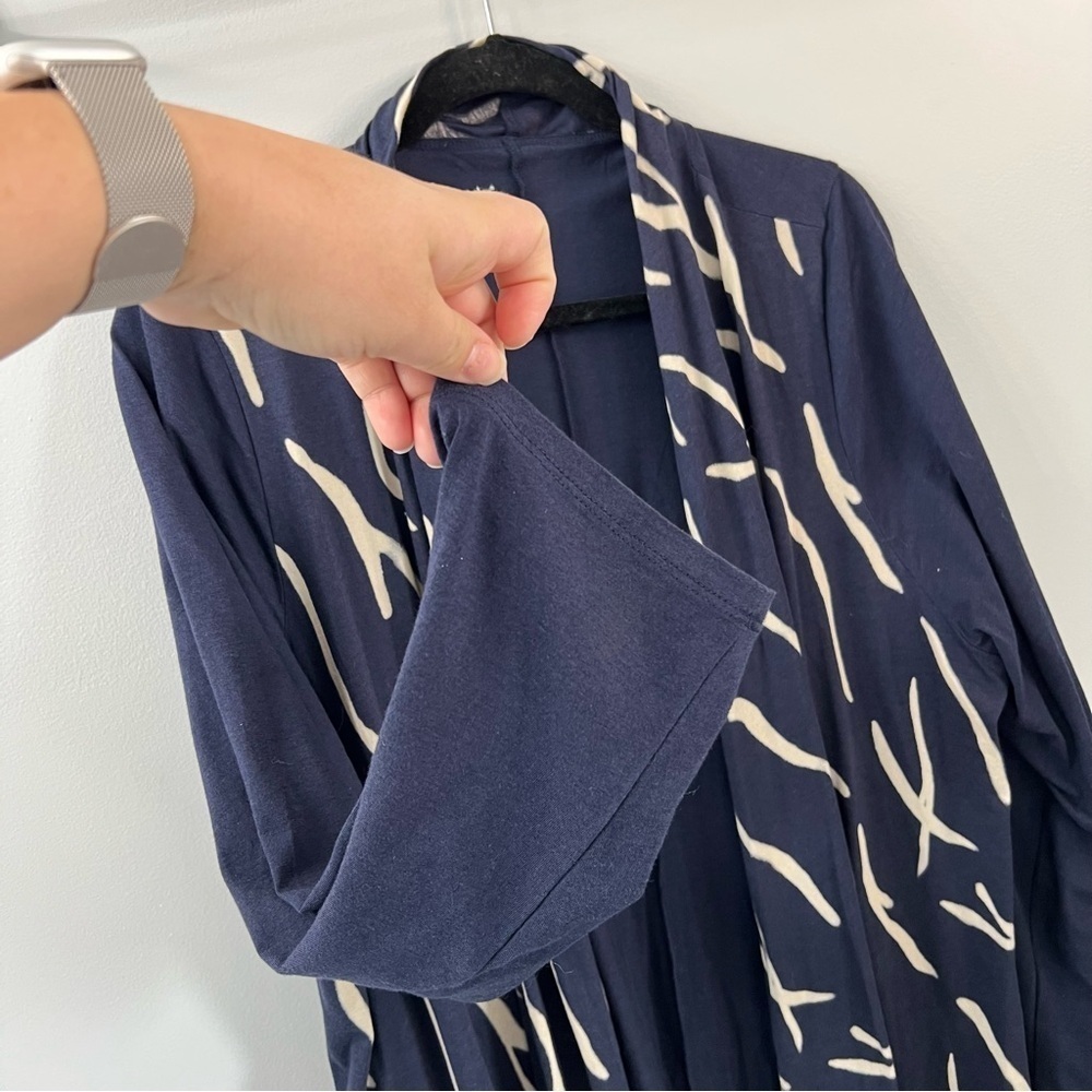 Roaman’s Navy & Tan Open Front Longline Anstract Print Duster Cardigan Size 1X - Picture 2 of 5